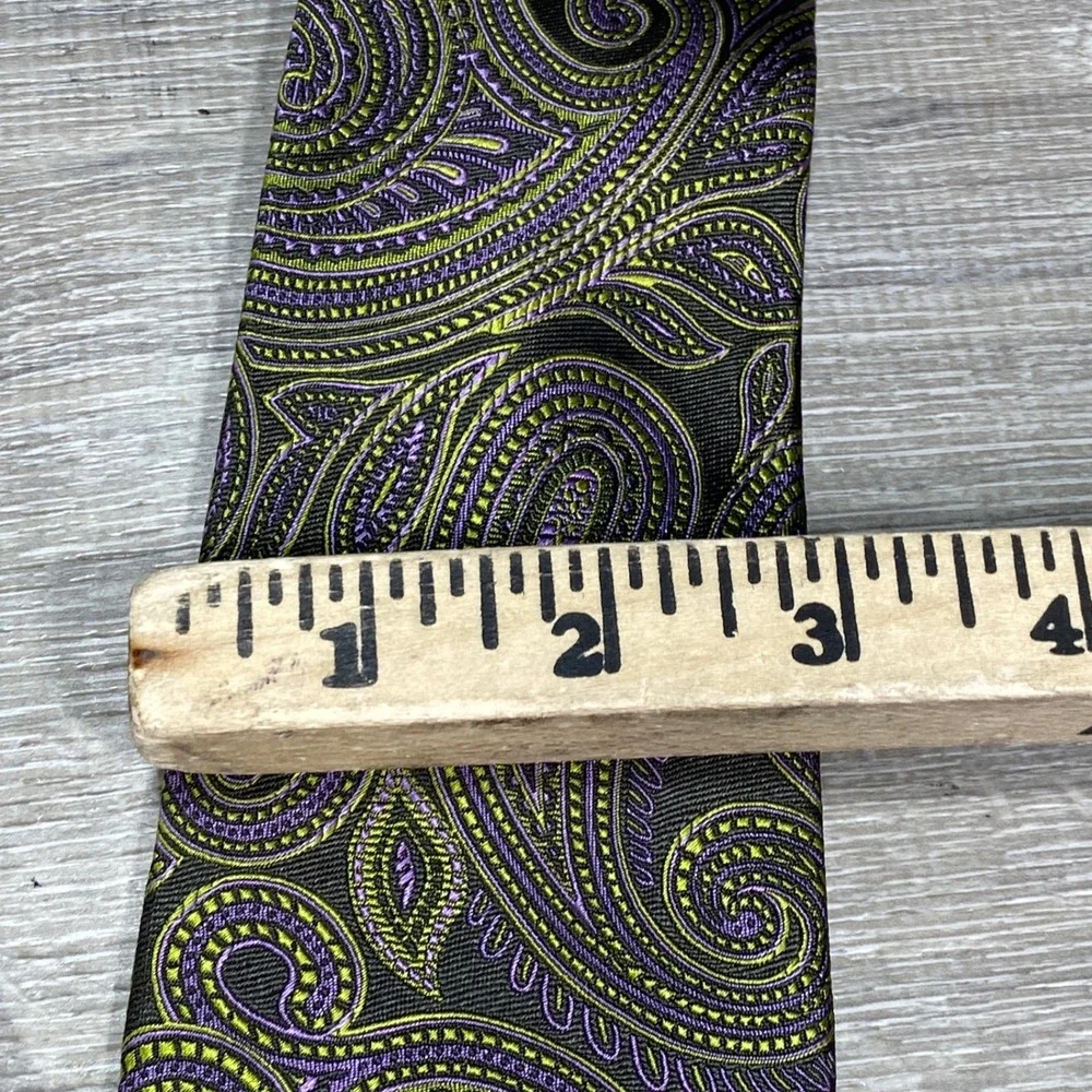 Banana Republic Mens Paisley Silk Tie Purple Green Black Formal‎ Business